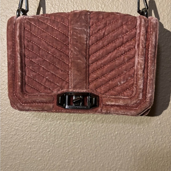 Rebecca Minkoff Chevron Quilted Crossbody Bag - small - Picture 3 of 4